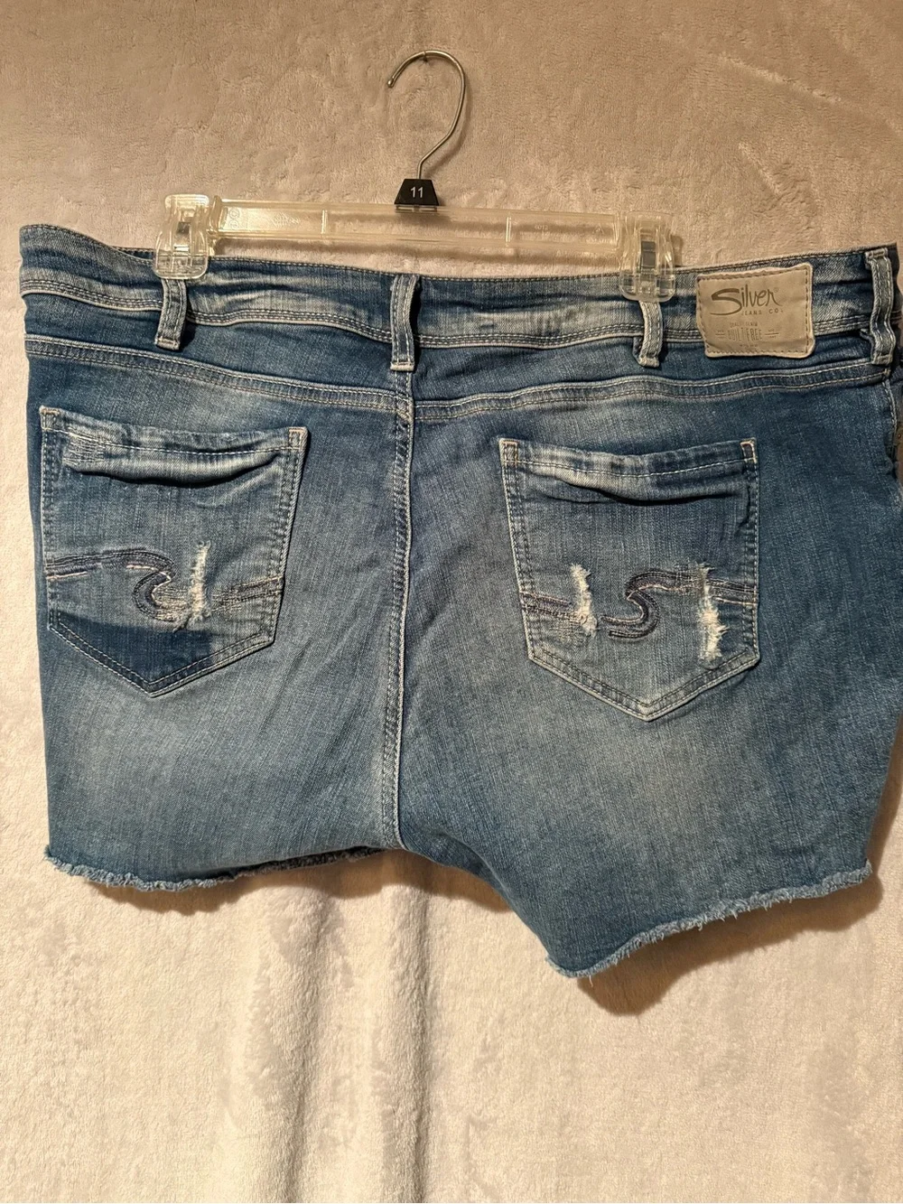 Silver Jeans Co. Aiko Distressed Denim Shorts Size 18